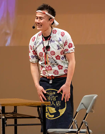 Takao Maruyama at the S1 Server Grand Prix customer-service competition
